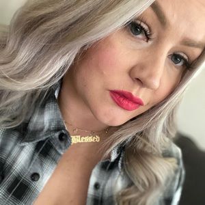 Meet your Posher, Mallory